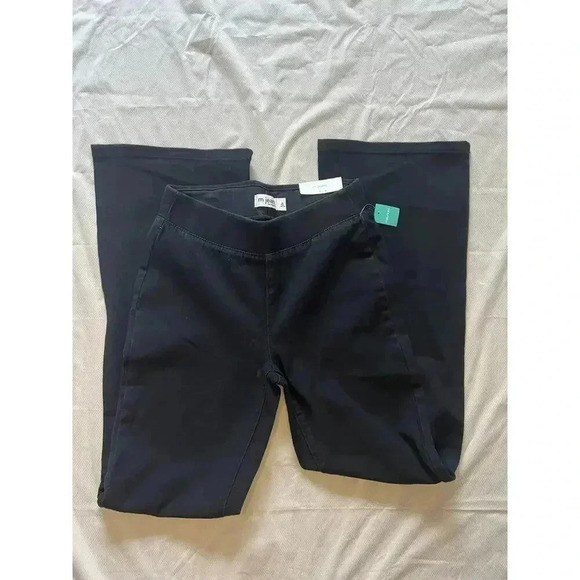 M Jeans Pull on High Rise Flare by Maurices size XS NWT Sold Out Online - Picture 3 of 6